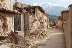 onna-terremoto